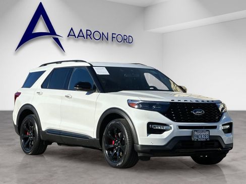 Used 2023 Ford Explorer ST w/ Equipment Group 401A image 7