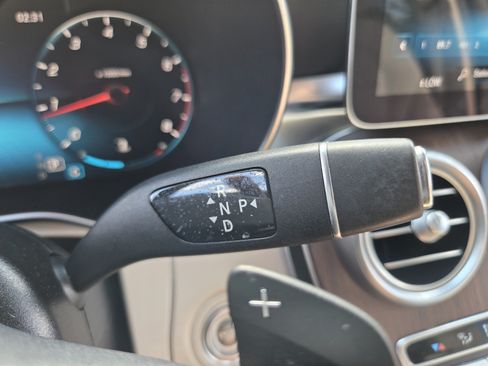 Used 2022 Mercedes-Benz GLC 300 4MATIC image 31