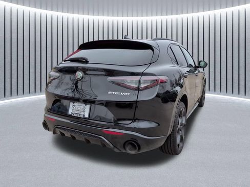Used 2024 Alfa Romeo Stelvio Veloce image 8