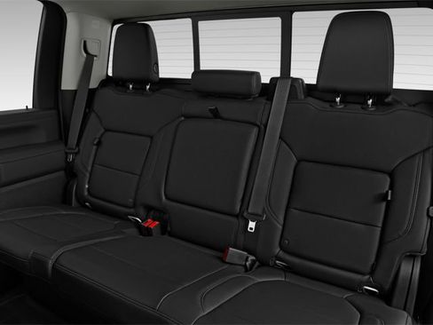 Used 2022 Chevrolet Silverado 3500 LT w/ Convenience Package image 11