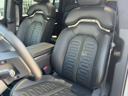 Used 2025 Rivian R1S Adventure AWD/4WD image 6
