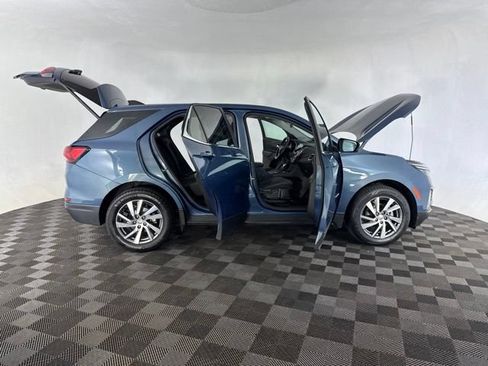 Used 2024 Chevrolet Equinox LT AWD/4WD image 12
