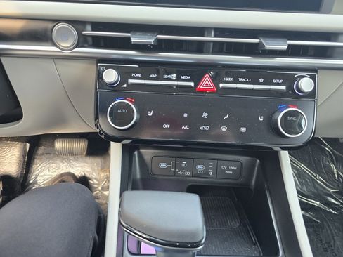 Used 2025 Hyundai Tucson SEL image 16