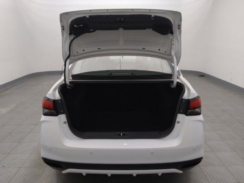 Used 2023 Nissan Versa S FWD image 29