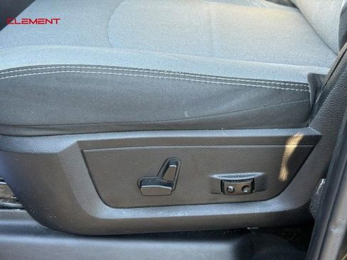 Used 2019 RAM 2500 Big Horn image 23