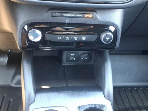 Certified 2025 Ford Escape ST-Line Select w/ Tech Pack #1 AWD/4WD image 32