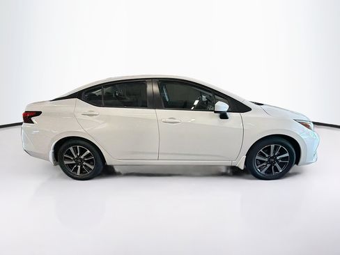 Used 2025 Nissan Versa SV w/ Trunk Package FWD image 10