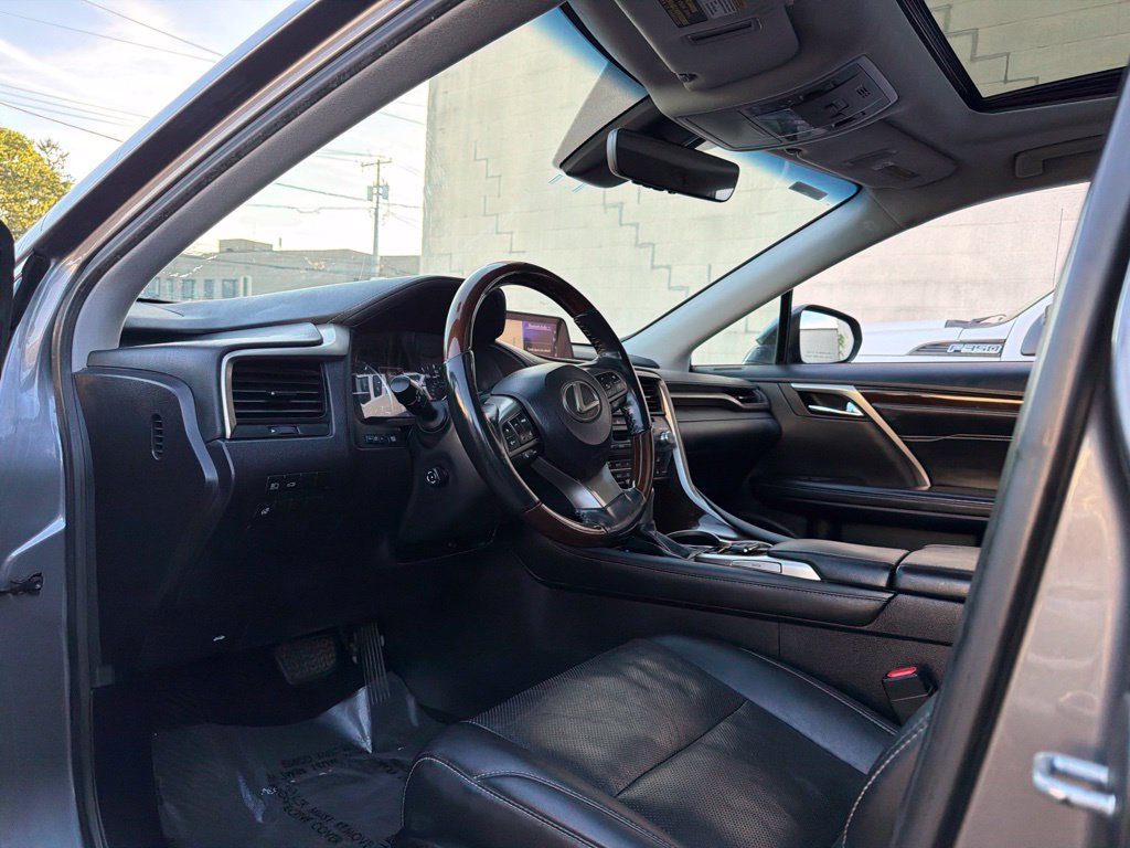 Used 2019 Lexus RX 350 FWD w/ Navigation Package image 23