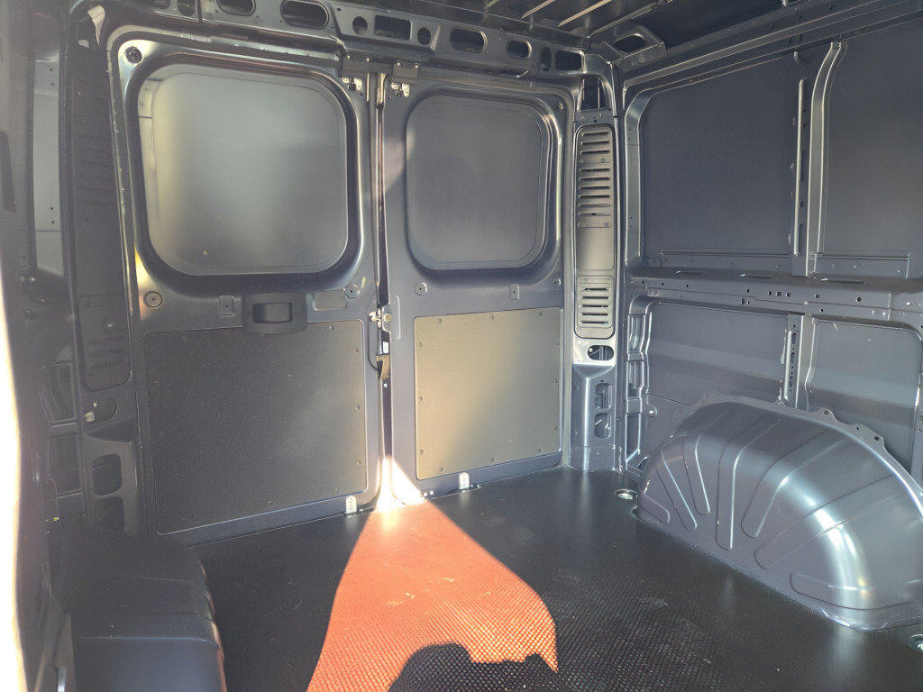 Used 2026 RAM ProMaster 1500 w/ Convenience Group FWD image 14