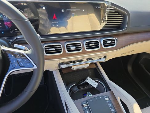 New 2026 Mercedes-Benz GLE 450 4MATIC image 18