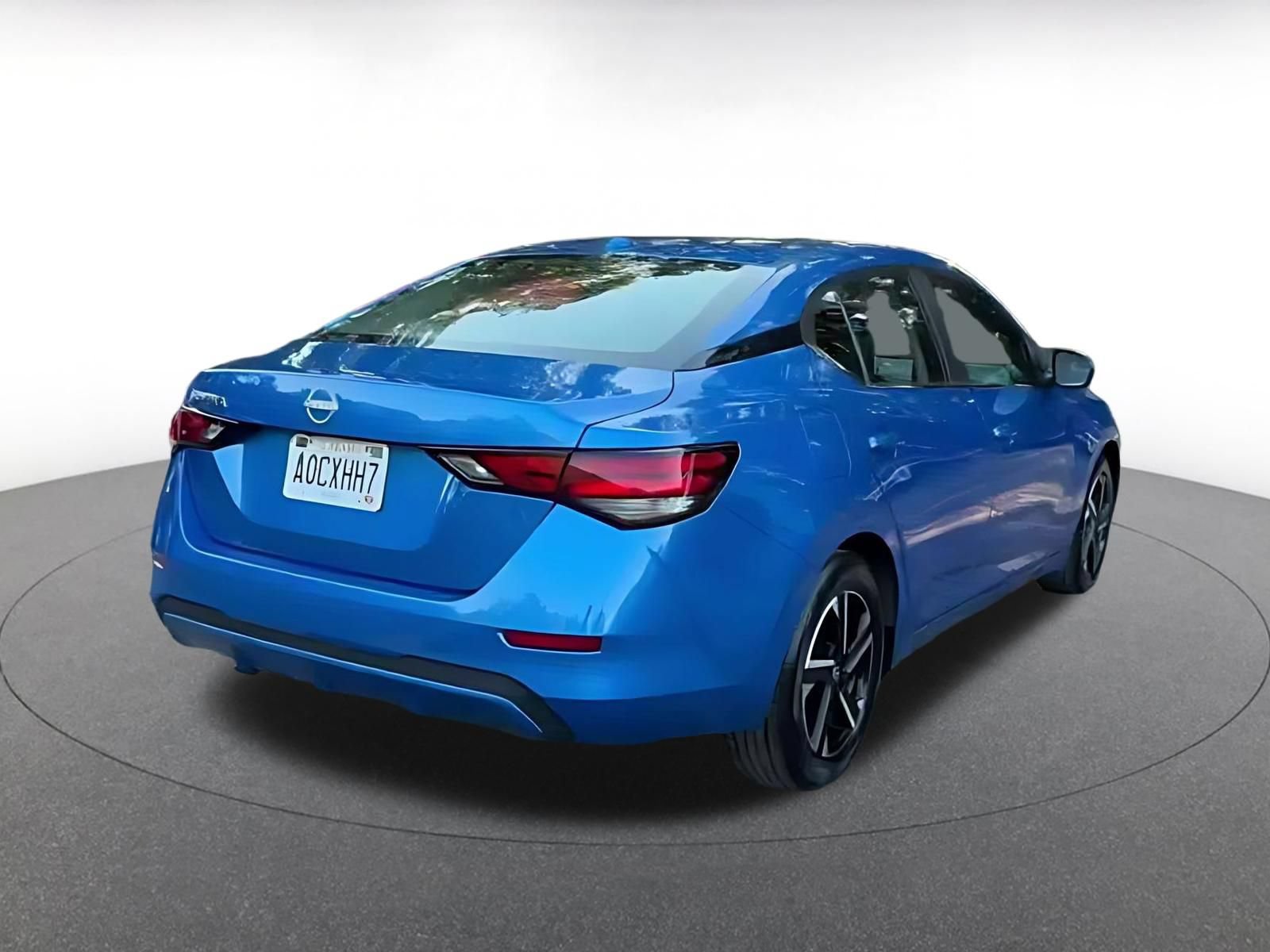 Used 2025 Nissan Sentra SV FWD image 13
