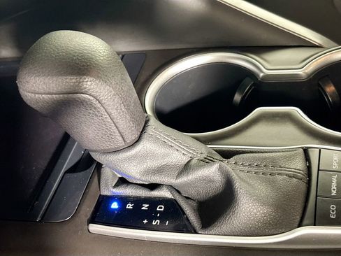 Used 2022 Toyota Camry LE w/ Cold Weather Package image 16