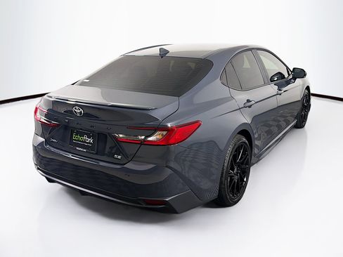 Used 2026 Toyota Camry SE FWD image 9