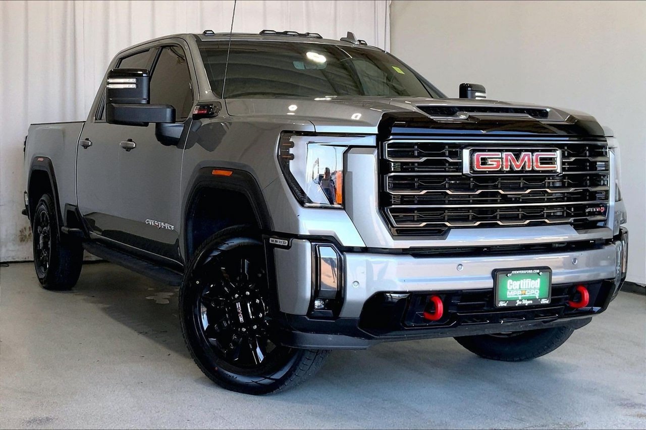 Used 2024 GMC Sierra 2500 AT4 w/ AT4 Premium Plus Package AWD/4WD image 34