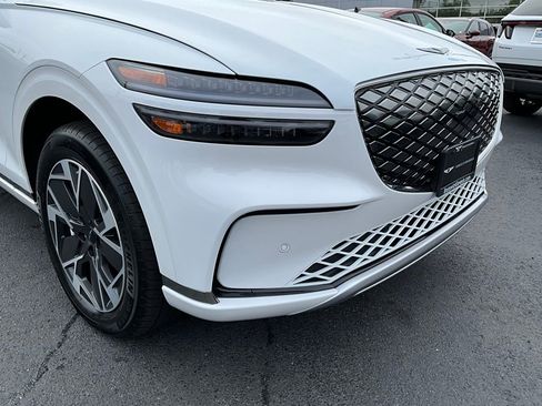 Used 2026 Genesis Electrified GV70 image 52