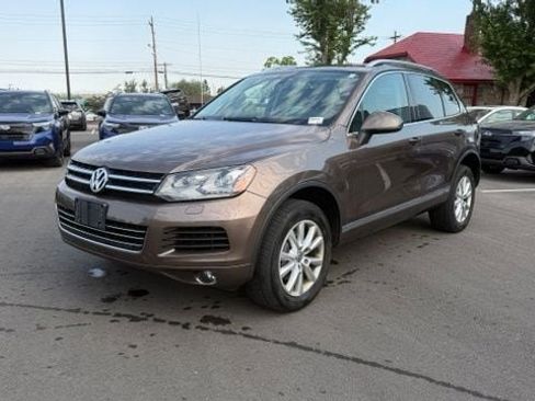Used 2013 Volkswagen Touareg Sport AWD/4WD image 5