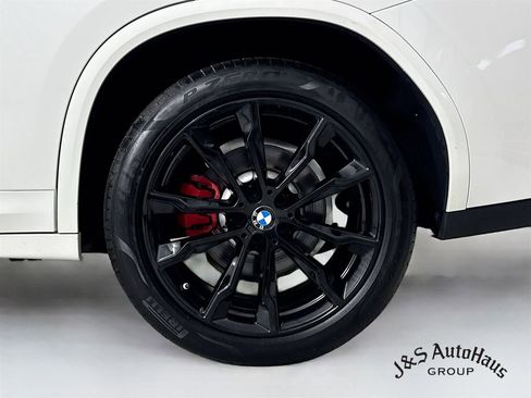 Used 2022 BMW X4 xDrive30i w/ M Sport Package 2 image 39