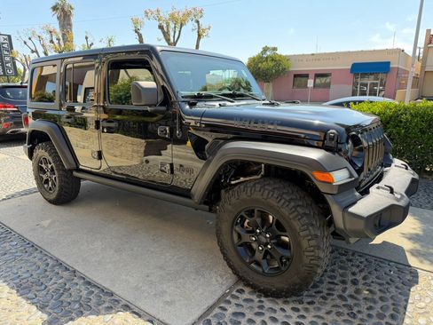 Used 2020 Jeep Wrangler Unlimited Sport AWD/4WD image 3