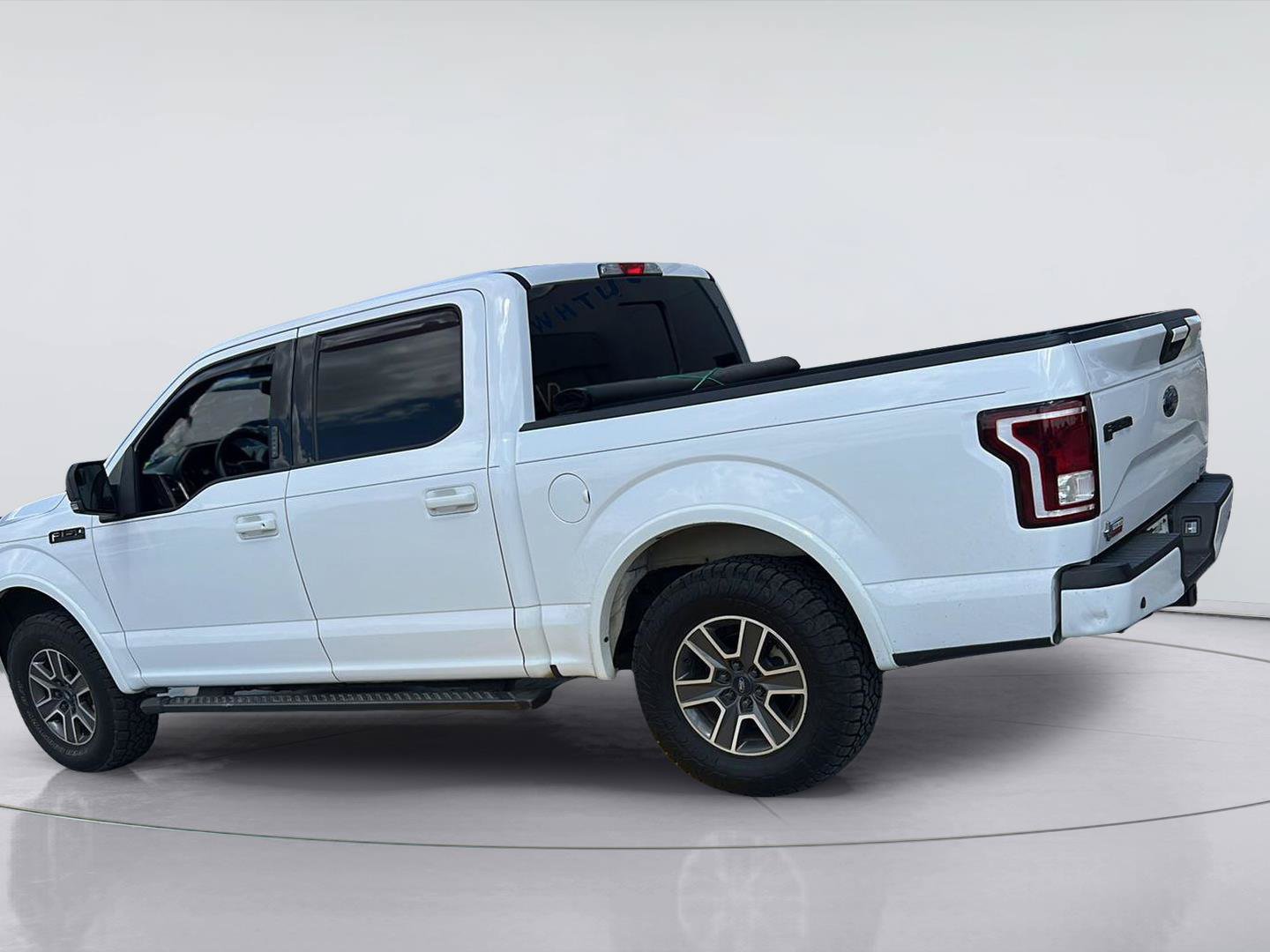 Used 2017 Ford F150 XLT w/ Equipment Group 302A Luxury RWD image 3