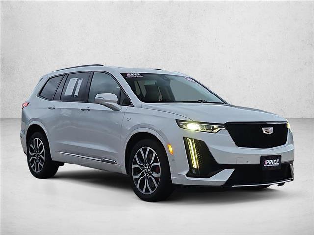 Used 2022 Cadillac XT6 Sport w/ Platinum Package AWD/4WD image 3
