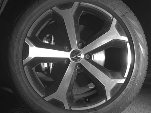 Used 2026 Volkswagen Tiguan SE AWD/4WD image 15