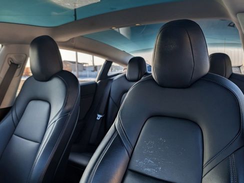 Used 2018 Tesla Model 3 Long Range image 12