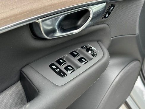 Used 2025 Volvo XC90 B6 Plus w/ Protection Package Premier image 18