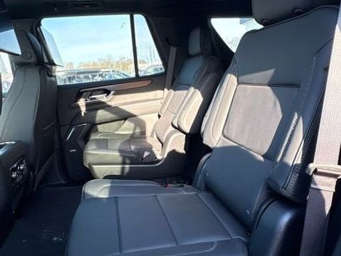 New 2026 GMC Yukon Denali w/ Denali Reserve Package image 16