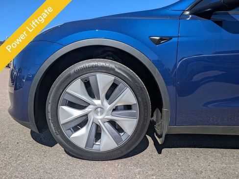 Used 2023 Tesla Model Y Long Range image 9