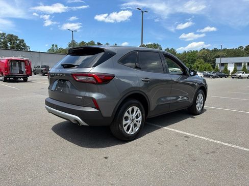 Used 2025 Ford Escape Active AWD/4WD image 5