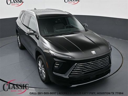 Used 2025 Buick Enclave Preferred image 1