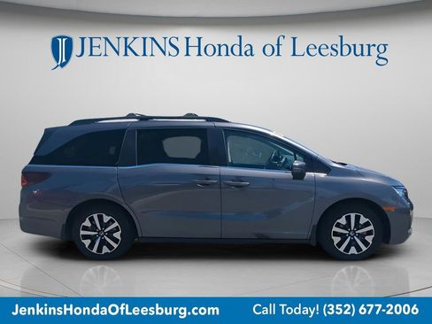 Certified 2025 Honda Odyssey EX-L image 2