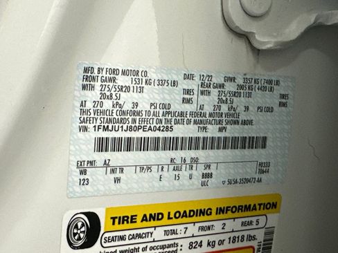 Used 2023 Ford Expedition XLT image 39