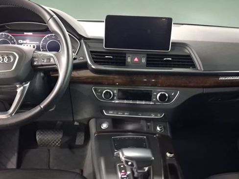 Used 2019 Audi Q5 2.0T Premium Plus w/ Premium Plus Package AWD/4WD image 10