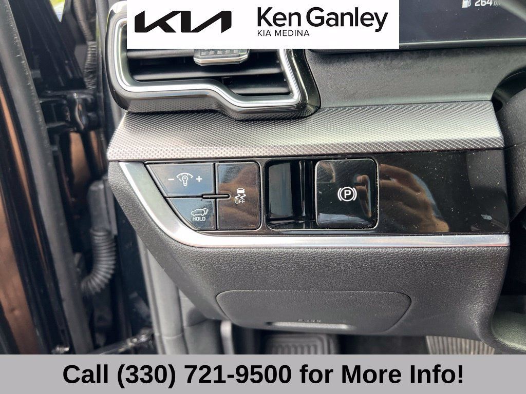 Certified 2024 Kia Sportage SX AWD/4WD image 27