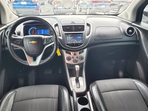 Used 2016 Chevrolet Trax LT w/ LT Convenience Package AWD/4WD image 25