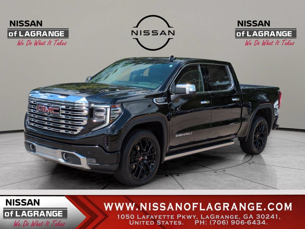 Used 2023 GMC Sierra 1500 Denali w/ Denali Reserve Package AWD/4WD image 1
