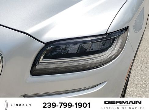 Used 2019 Lincoln Nautilus Reserve FWD image 14