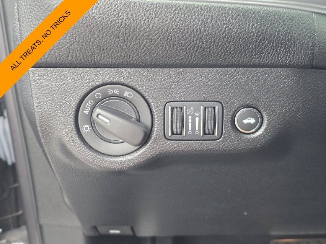 Used 2023 Dodge Challenger R/T w/ Blacktop Package RWD image 24
