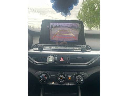 Used 2024 Kia Forte LXS image 12