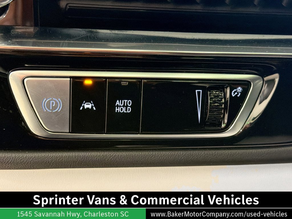Used 2024 Cadillac Lyriq Sport RWD image 11