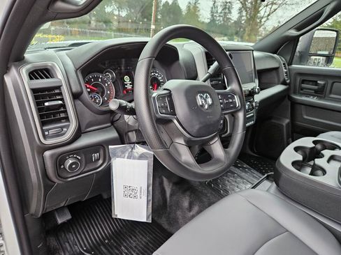 New 2026 RAM 5500 Tradesman AWD/4WD image 24