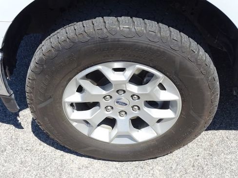 Used 2023 Ford F150 XLT AWD/4WD image 18