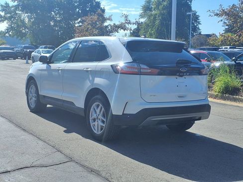 Certified 2022 Ford Edge SEL w/ Convenience Package image 4