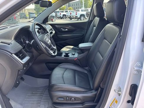 Used 2024 GMC Terrain SLT AWD/4WD image 9