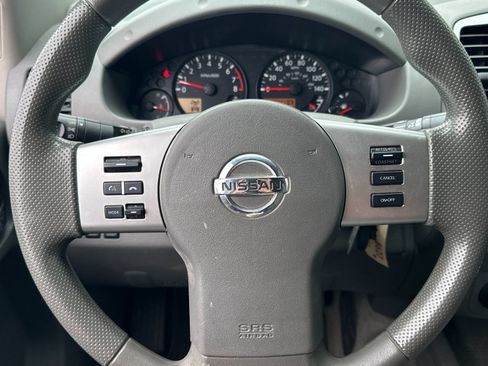 Used 2016 Nissan Frontier SV AWD/4WD image 20