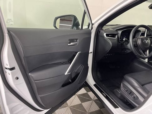 Used 2025 Toyota Corolla Cross AWD Hybrid image 10