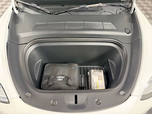Used 2022 Tesla Model Y Performance AWD/4WD image 40
