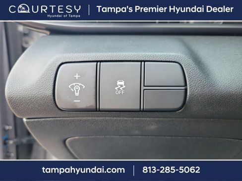 Certified 2025 Hyundai Elantra Sport image 14