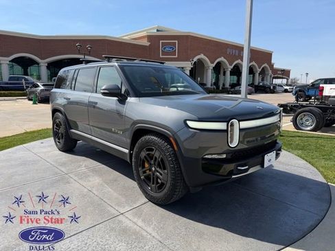 Used 2023 Rivian R1S Adventure image 1